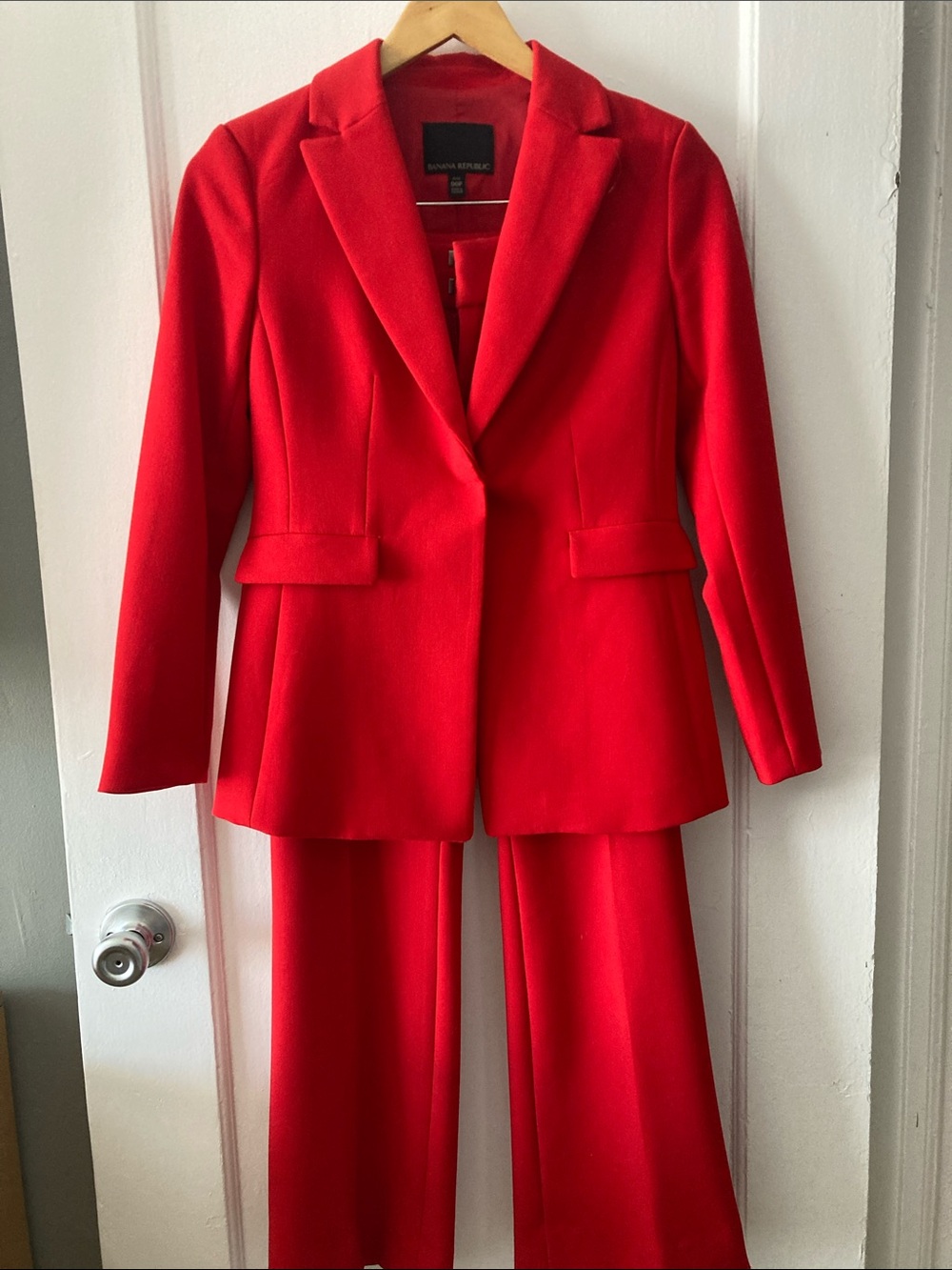 Banana Republic Bright Red Women's Blazer - Picture 3 of 8